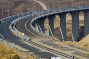 13 kilometri de autostradă în… patru ani