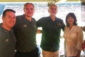 FOTO – Liderul  celui mai important partid de opoziţie din Marea Britanie, mini vacanţă la Sibiu