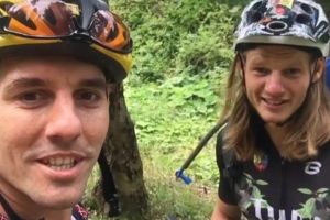 Nicolae al României, nepotul Regelui Mihai I, şi Levente Ianoşi, multiplu campion la bike ...