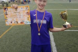 Tomi a început tratamentul şi răspunde pozitiv. S-au strâns 32.000 de euro!