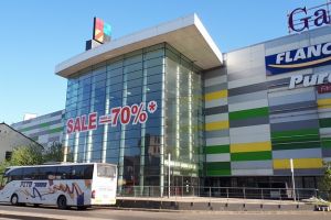 Accident lângă Galleria! Mai multe autoturisme implicate