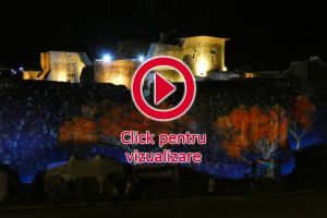 Scene de luptă, dragoni şi bourul Moldovei, proiectate pe zidurile Cetăţii Sucevei