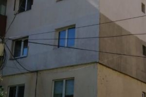 Înainte de înmormântare, i-a luat şi casa foc!