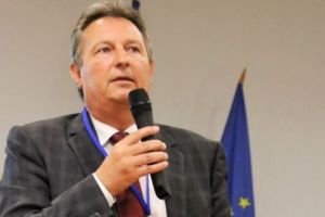 „La Mulţi Ani”, Lucian Savu!