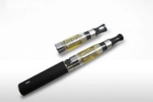 CDC investigheaza tigarile electronice ca posibila cauza a unor imbolnaviri pulmonare