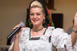Fiul cântăreţei de muzică populară Anamaria Pop, mesaj sfâşietor după moartea mamei lui