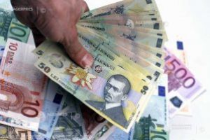 Fundaţia Comunitară Covasna: 4.800 de euro colectaţi pentru susţinerea activistului civic Hans Hedrich în procesul cu Holzindustrie