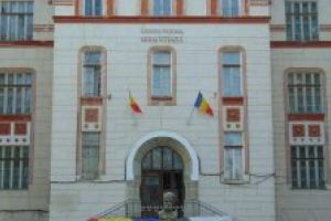 Reabilitarea Colegiului Naţional „Mihai Viteazul”, între necesitate şi indolenţă