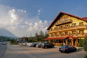 Accident in Sinaia. 6 masini implicate, trafic ingreunat