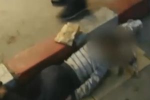 Atenţie pe cine ajutaţi pe litoral! Copii trimişi la cerşit până la extenuare