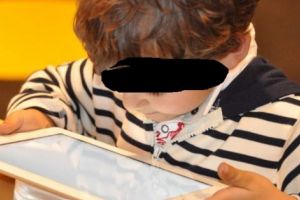 Nepoţelul şi-a „falimentat” bunicul