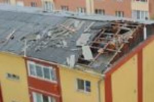 Guvernul trimite bani în Caraş-Severin pentru reparaţii după furtuna de duminică! Deocamdată, mai puţini decât am cerut!