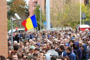 Studiu: Mai puţin de jumătate din românii plecaţi din ţară ar vrea să se întoarcă acasă. Şi aceia de dragul familiei şi prietenilor