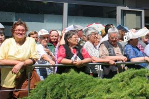 Mai multi pensionari vor putea beneficia de medicamente compensate aproape in intregime (document)