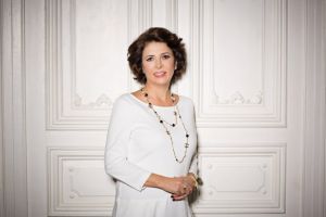 O femeie cu afaceri la Botoşani este cunoscută drept afacerista care i-a scos pe chinezi de pe piaţă