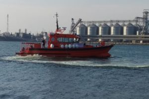 Pescador in deriva in largul Portului Midia. Sase oameni la bord