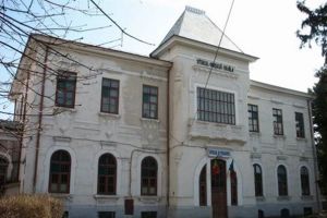Peretii Spitalul de Psihiatrie din Braila, candva patati cu sange nevinovat, ascund acum o liniste multumitoare