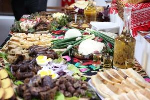Banat Brunch: produse tradiţionale într-un sat din Timiş: „ciuşpais de ludaie” şi „zamă de păsulă”