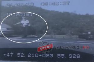 VIDEO. Poliţist accidentat grav în Maramureş. Un şofer a dat intenţionat peste el!