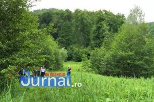O tânără, găsită în pădure după o ceartă cu mama ei