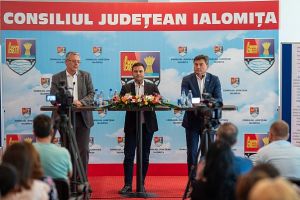 Noi fonduri europene pentru modernizarea a trei tronsoane de drumuri din Judeţul Ialomiţa