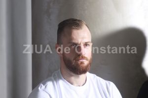 Cel mai mare show al anului!:  Meciuri unul si unul, joi seara, la Mamaia, la gala OSS Fighters 4! Se pune in joc centura mondiala 