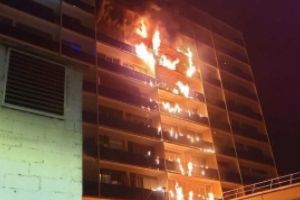 ALERTĂ la Paris: Incendiu devastator la un spital. Mai multe victime (VIDEO)