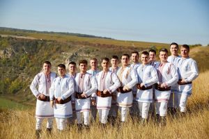 Spectacol aniversar cu Ansamblul 
