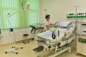 Conditii la standarde europene pentru viitoarele mamici, la Maternitatea din Ploiesti. Proiect finantat prin Banca Europeana de Investitii