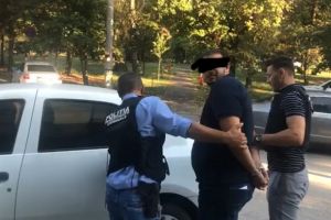 Scandal între clanurile de romi timişorene. Individ reţinut după ce a încercat să dea foc casei unui rival