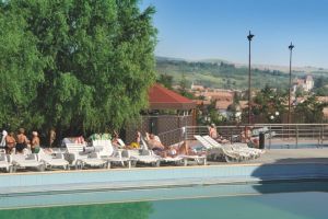 FOTO – Ministrul Turismului, suparat pe primarul de la Bazna ca nu-i cere bani ca să modenizeze staţiunea