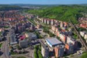 De ce pleacă reşiţenii şi ce i-ar determina să se întoarcă acasă?