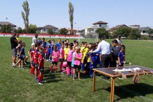 A inceput editia a treia a turneului de fotbal in memoria fostului viceprimar din Techirghiol Razvan Alberto Andrei (galerie foto)