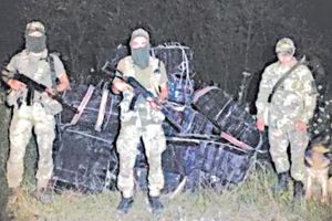 Urmărire cu focuri de armă după zece cărăuşi de ţigări, în pădurea dintre Crasna şi ...