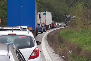 Trafic îngreunat pe Valea Oltului – Au loc lucrări