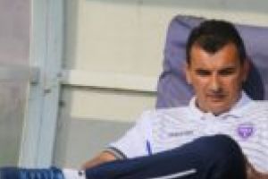 ASU Poli, cu schimbări de lot înainte de meciul cu Rapid. Cosmin Petruescu promite o nouă faţă a alb-violeţilor!