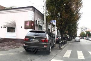 Când Poliţia Locală nu aplică legea – Şoferii îşi fac de cap în Piteşti