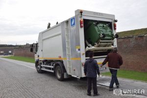 Situaţia colectării deşeurilor în Alba Iulia, din nou în şedinţă de consiliu local. Proiect de prelungire a contractului cu Polaris M Holding