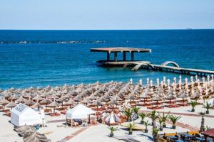 Liberalii propun vouchere de vacanţă pentru angajaţii din sectorul privat