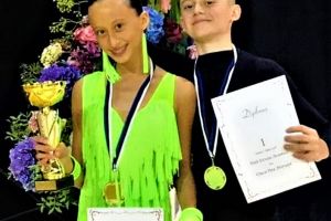 Locul 1, pentru dansatorii unui club orădean, la cel mai mare festival de dans sportiv din Estonia