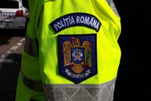IGPR: Peste 1.000 de autovehicule, depistate de politisti in timp ce transportau persoane ilegal