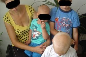 Metoda inedită prin care angajaţii unei instituţii de stat din Botoşani ajută zeci de copii traumatizaţi de sărăcie. „Un om care face bine din suflet ţine pentru el“
