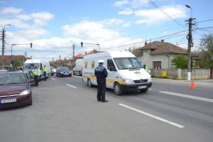 Săptămână “bogată” pentru poliţiştii din judeţul Alba. Sute de amenzi, zeci de permise reţinute şi certificate de înmatriculare retrase