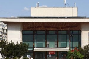 Clădire grandioasă, „afacere” păguboasă
