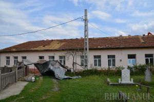 Guvernul a alocat 36 milioane lei pentru repararea stricăciunilor produse de furtună în vestul ţării, din care peste 9 milioane în Bihor