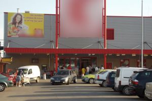 A găsit un portofel şi a plecat cu el. Căutat pe Facebook, înainte să ajungă la Poliţie!
