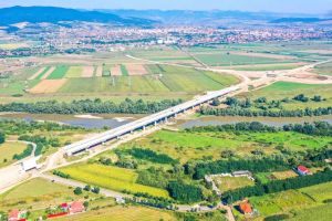 Bani de la CNAIR pentru firmele de construcţii. Ce sume au încasat companiile care lucrează pe Autostrada A10 Sebeş-Turda
