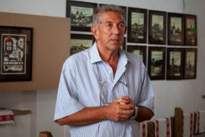 FOTO. Artistul Horea Remus Epure reinterpretează realitatea prin pictură, la SIMFEST