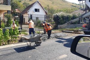 Asfaltarea între localităţile Borşa şi Vultureni a fost finalizată