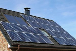 Programul ”Casa Verde – fotovoltaice” începe în 9 septembrie. Câţi bani puteţi primi
